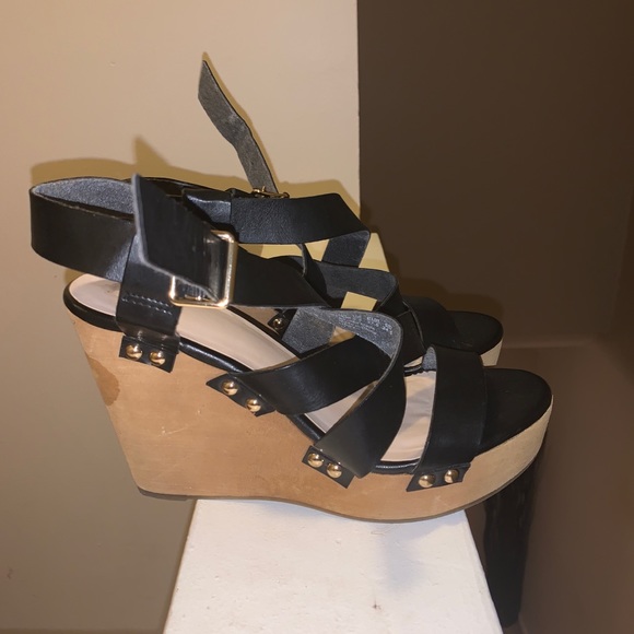 Black Wedges - Picture 2 of 2
